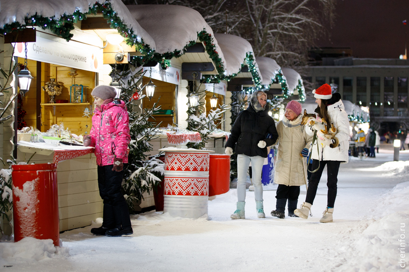 Новогодние ярмарки в Череповце будут работать до конца января.