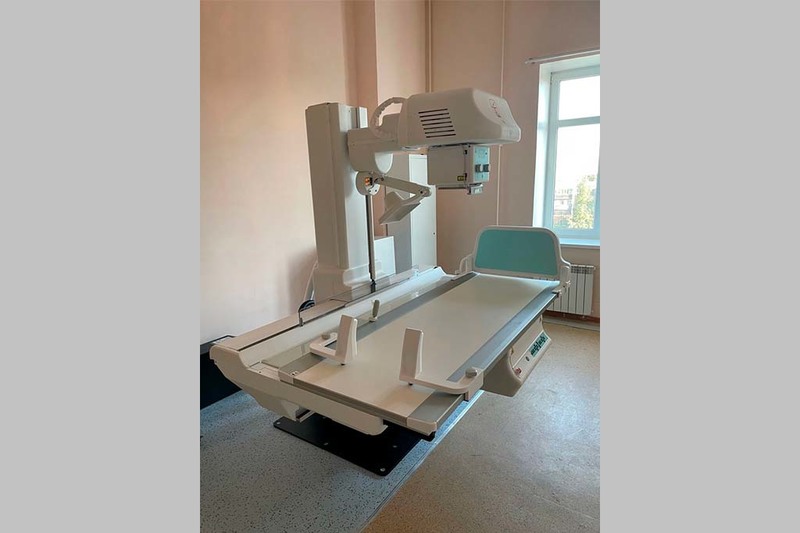 В первую поликлинику купили новый рентген-аппарат.