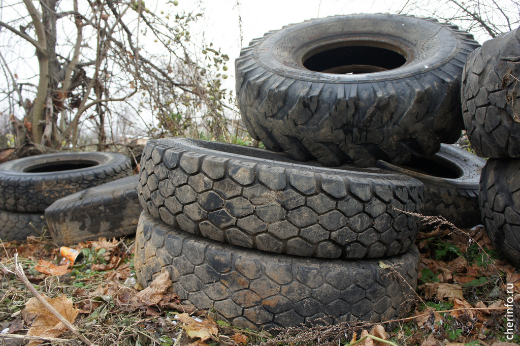 В Череповце до конца лета будут бесплатно принимать на переработку старые шины.