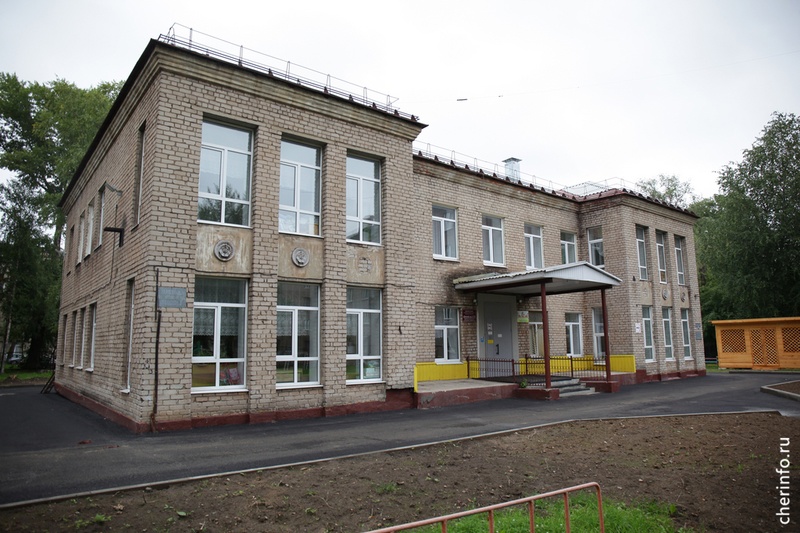 В Череповце в детсадах и школах появится ответственный за техсостояние зданий.