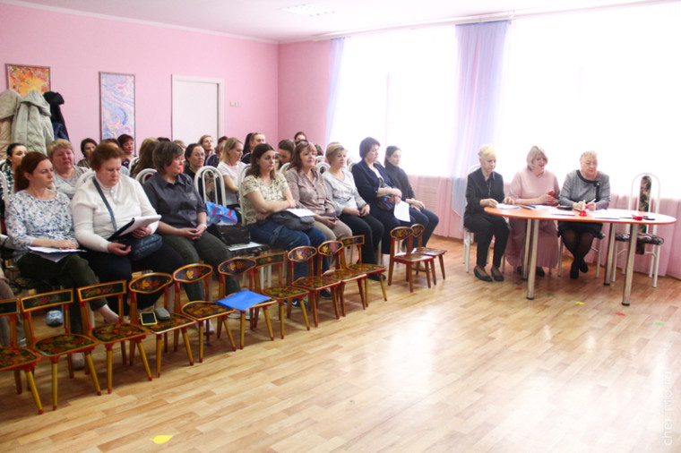 В Череповце 25 детсадов поделились опытом оздоровления детей.