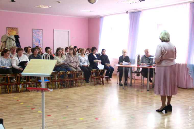 В Череповце 25 детсадов поделились опытом оздоровления детей.
